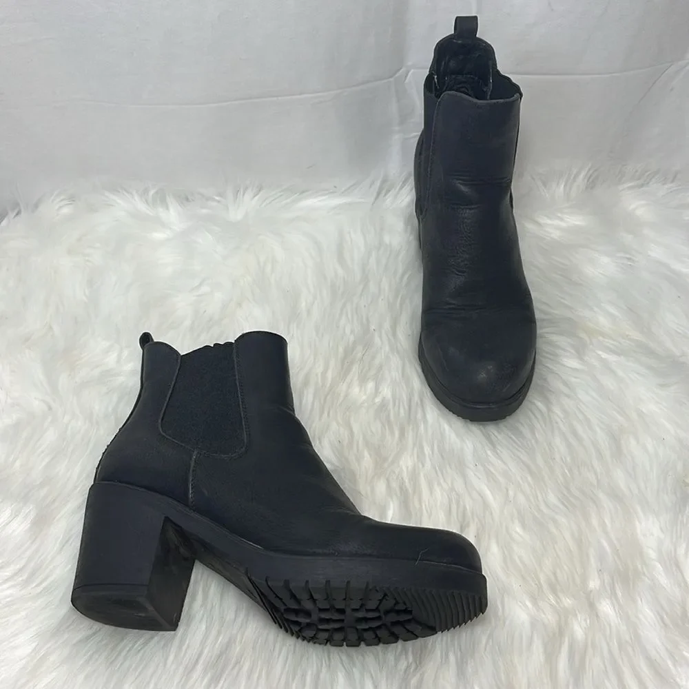 Dream‎ Pairs Fre Faux Leather Lug Sole Booties Sz 8.5